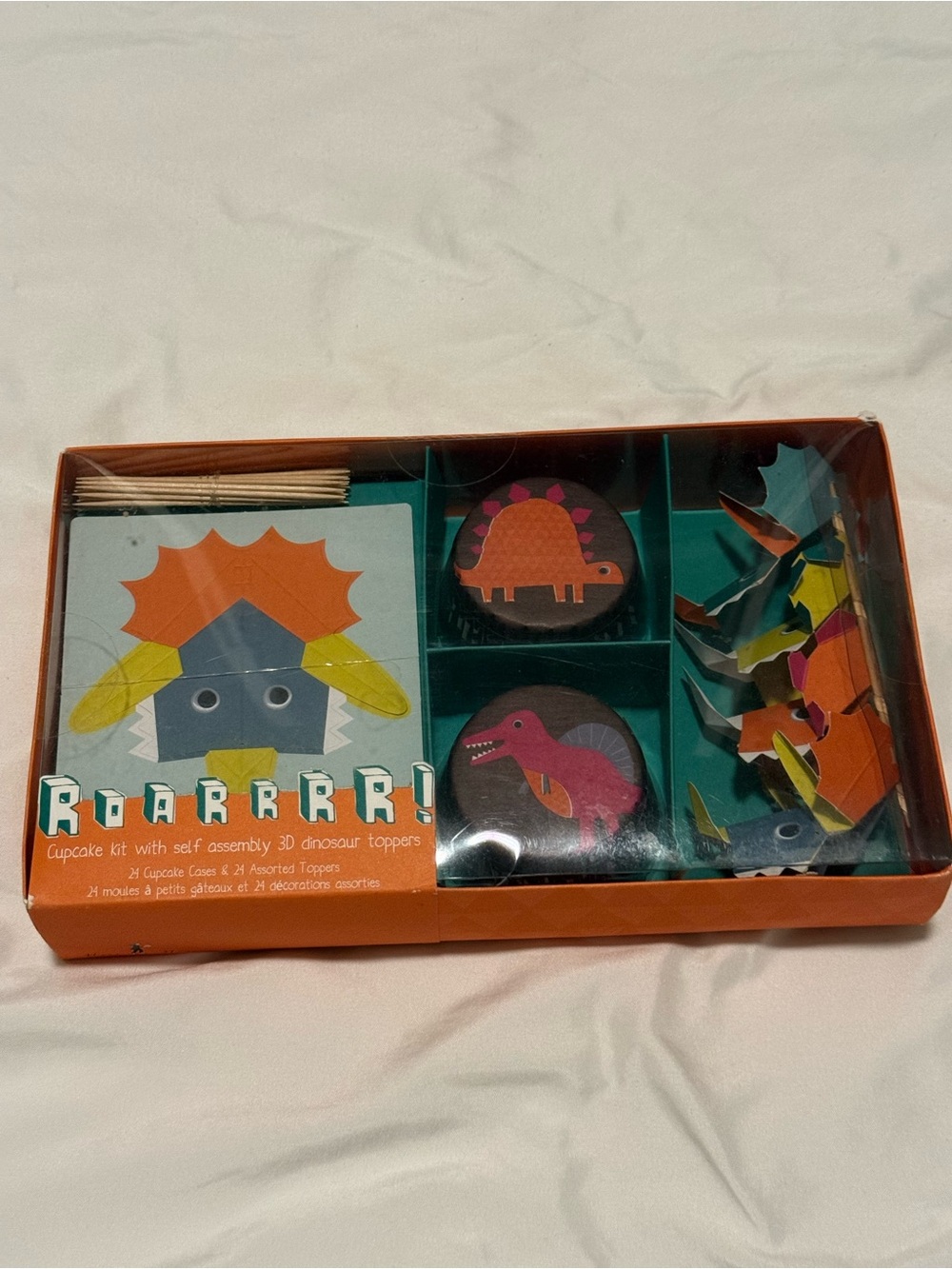 Meri Meri Dinosaur Cupcake Kit 24 Cases & 24 3D Toppers